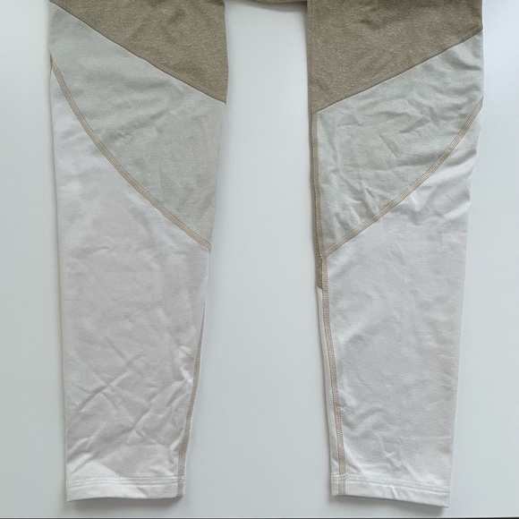 Old Navy High-Waisted Elevate 7/8-Length Color-Block Leggings in Mocha Taffy - Picture 7 of 11